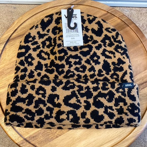 Vans Accessories - Vans Breakin' Curfew II beanie in leopard spot - One-Size New with Tags